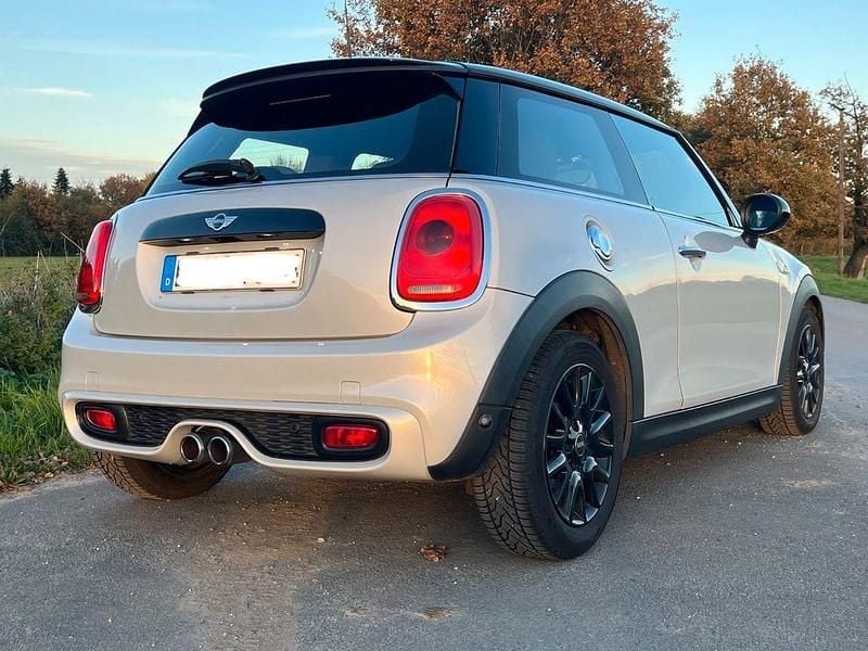 Weiß Gebraucht 2016 Mini Cooper SD Kleinwagen | 10.900 € (Fairer Preis) - Bild 1/4