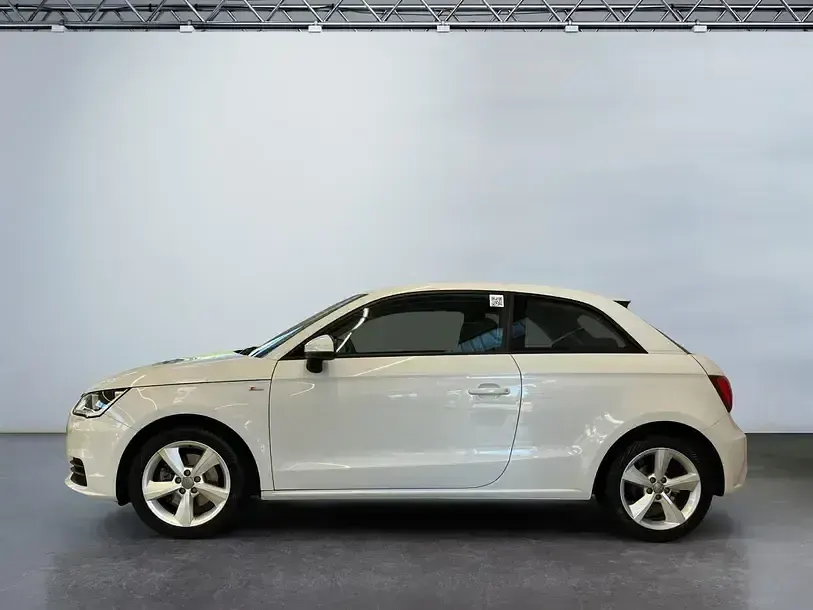 Używany Audi A1 S-Line 125 KM (91 kW) 2018 Biały Hatchback