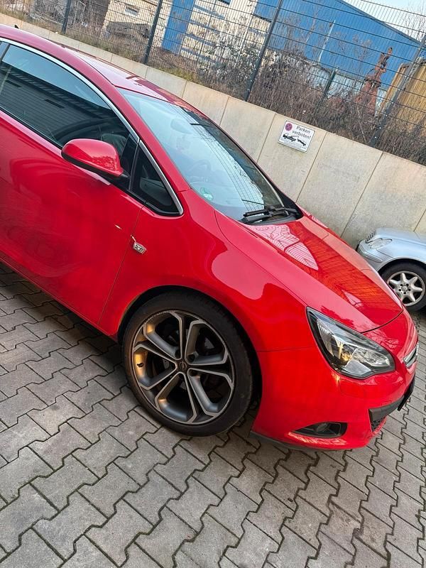 Gebraucht Opel Astra GTC 180 PS (132 kW) 2011 Rot Coupé