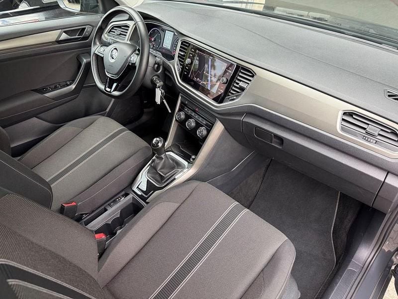 Gebraucht VW T-Roc Style 116 PS (85 kW) 2020 Grau SUV