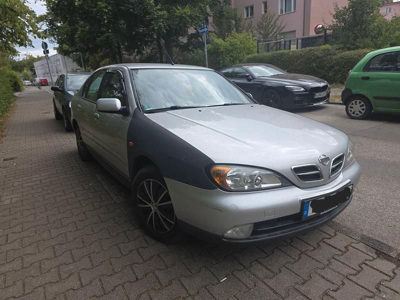 Silber Gebraucht 2001 Nissan Primera Comfort Limousine | 1.549 € (Etwas zu teuer) - Bild 1/4