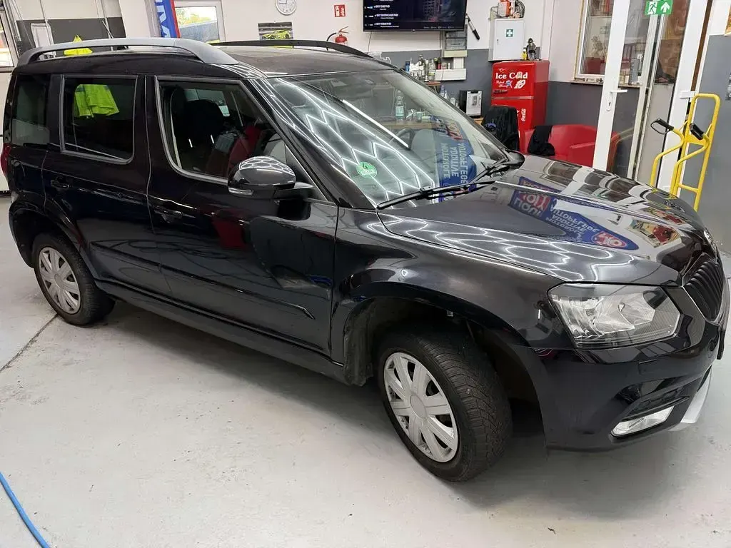 Gebraucht Skoda Yeti Ambition 122 PS (89 kW) 2014 Schwarz SUV