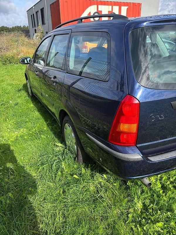 Gebraucht Ford Focus 101 PS (74 kW) 2004 Kombi