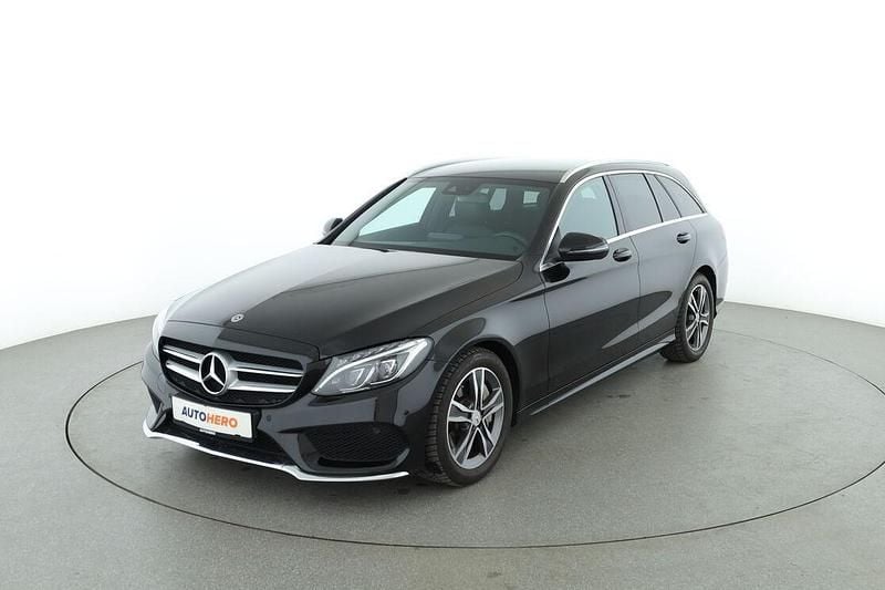Schwarz Gebraucht 2017 Mercedes C300 AMG line Kombi | 25.790 € (Fairer Preis) - Bild 1/3