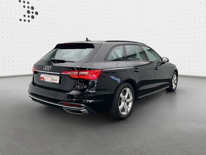 Gebraucht Audi A4 Advanced Plus 150 PS (110 kW) 2024 Mythosschwarz metallic Kombi