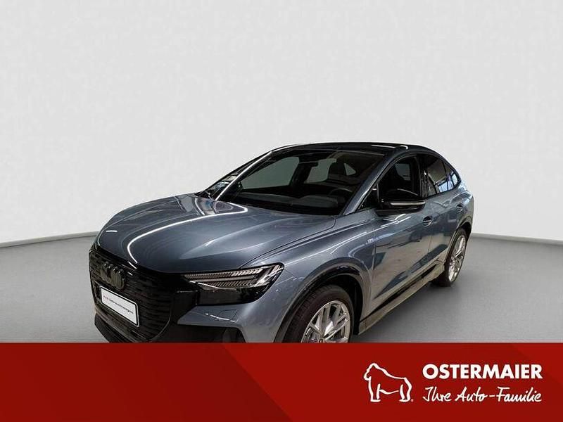Blau Gebraucht 2024 Audi Q4 e-tron Ambiente SUV | 48.100 € - Bild 1/4