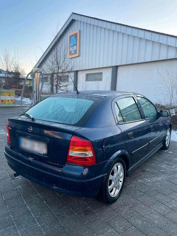 Blau Gebraucht 2001 Opel Astra Coupé | 950 € (Guter Preis) - Bild 1/4