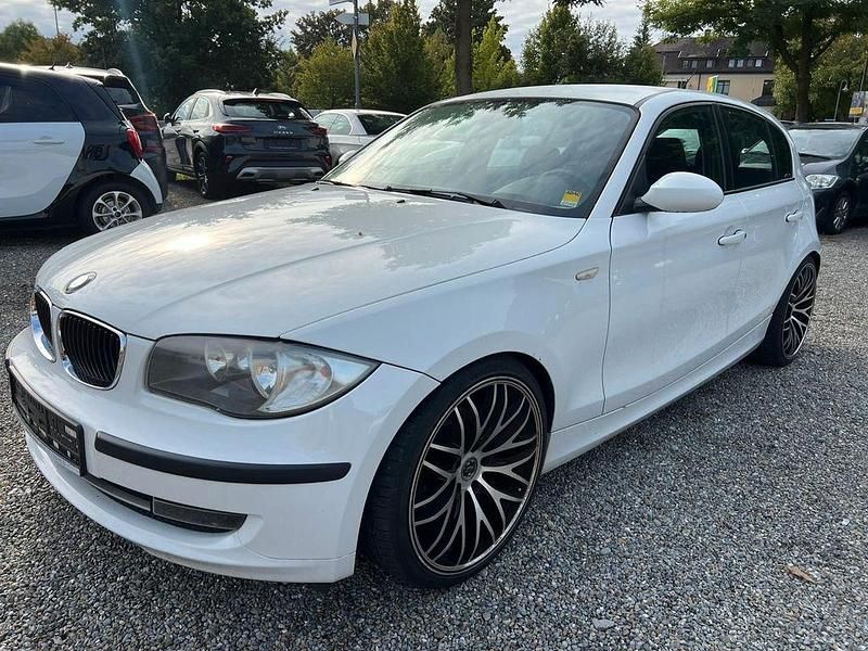 Weiß Gebraucht 2008 BMW 118 Advantage Kleinwagen | 1.950 € (Superpreis) - Bild 1/4