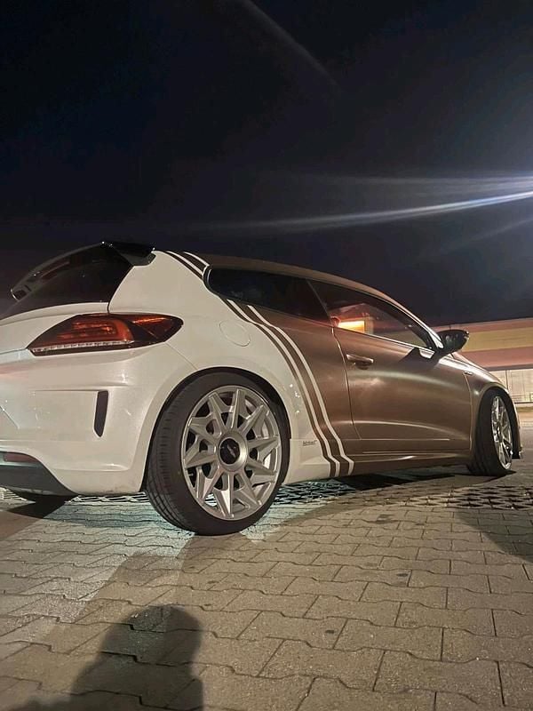 Weiß Gebraucht 2017 VW Scirocco GTS Coupé | 16.250 € (Fairer Preis) - Bild 1/4