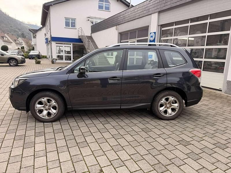 Gebraucht Subaru Forester Exclusive+ 150 PS (110 kW) 2019 Dark grey SUV