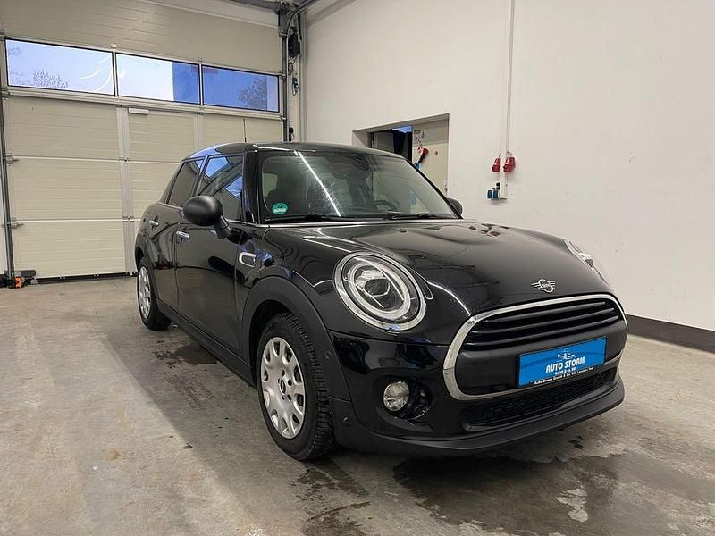 Gebraucht Mini ONE 102 PS (75 kW) 2018 Schwarz Kleinwagen