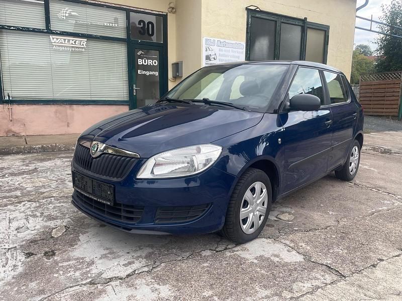 Blau Gebraucht 2012 Skoda Fabia Kleinwagen | 3.400 € (Fairer Preis) - Bild 1/4