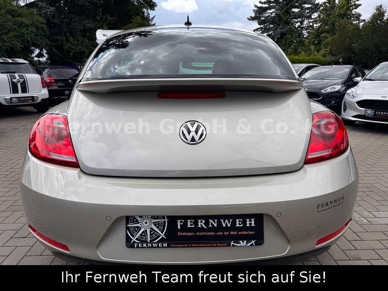 Gebraucht VW Beetle Cup 105 PS (77 kW) 2014 Silber Kleinwagen