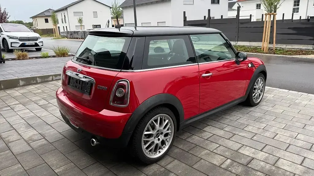 Używany Mini Cooper Pepper 120 KM (88 kW) 2009 Czerwony Hatchback