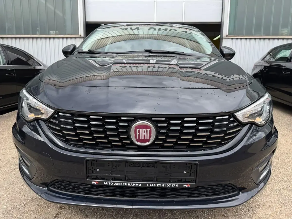 Gebraucht Fiat Tipo Pop 95 PS (69 kW) 2016 Schwarz Limousine