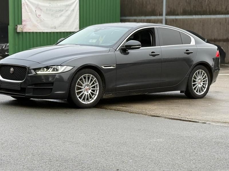 Gebraucht Jaguar XE 163 PS (119 kW) 2019 Limousine