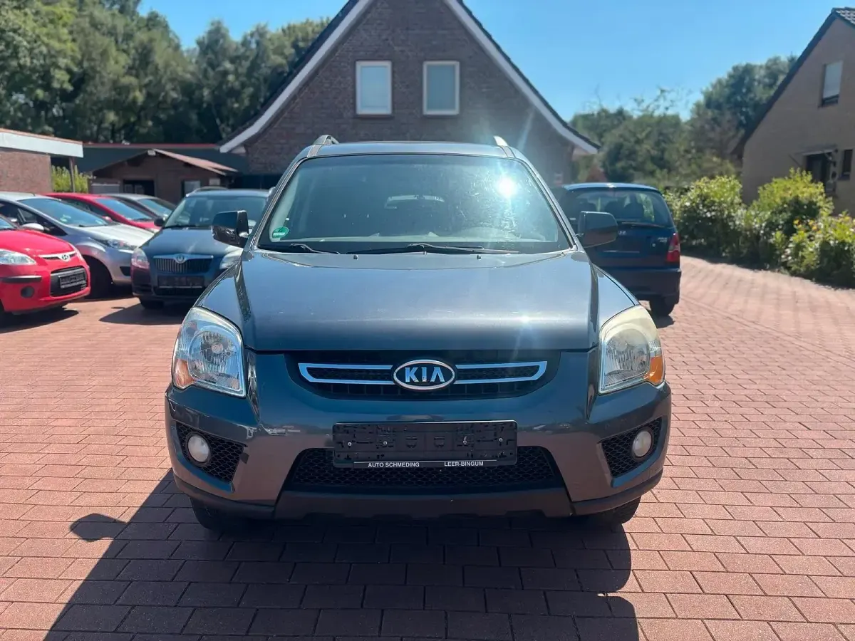 Gebraucht Kia Sportage 141 PS (103 kW) 2010 Grau SUV