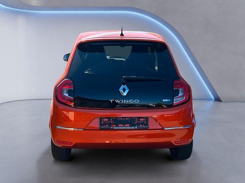 Używany Renault Twingo Vibes 60 kW (82 KM) 2021 Pomarańczowy Hatchback