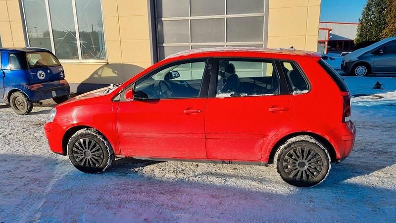 Gebraucht VW Polo Trendline 69 PS (50 kW) 2008 Rot Kleinwagen