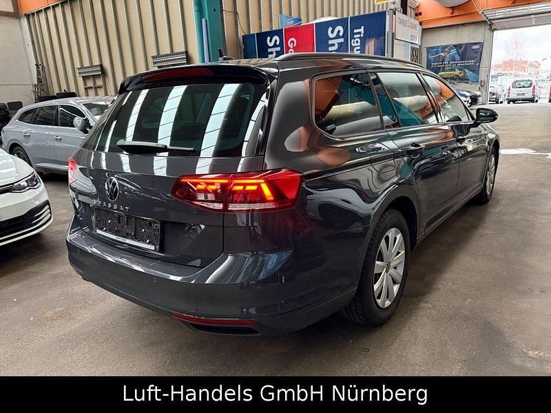 Gebraucht VW Passat Conceptline 122 PS (89 kW) 2021 Uranograu Kombi