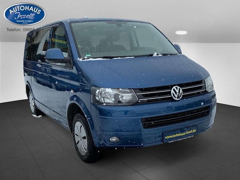 Olympiablau metallic Gebraucht 2015 VW Multivan Van | 23.990 € - Bild 1/4