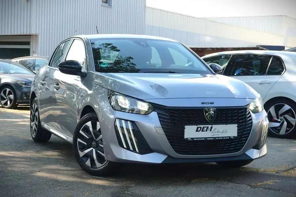 Gebraucht Peugeot 208 Active 75 PS (55 kW) 2024 Gris artense Kleinwagen