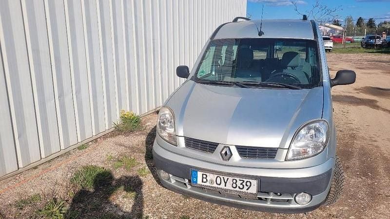 Second-hand Renault Kangoo Expression 95 CP (69 kW) 2003 Argintiu Monovolum