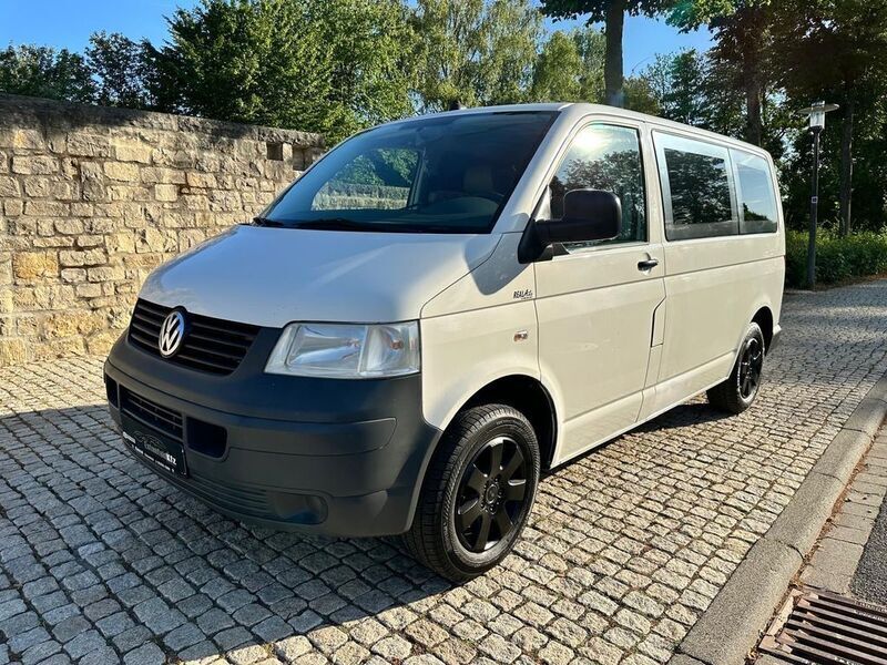 Weiß Gebraucht 2009 VW T5 Van | 8.599 € (Guter Preis) - Bild 1/4