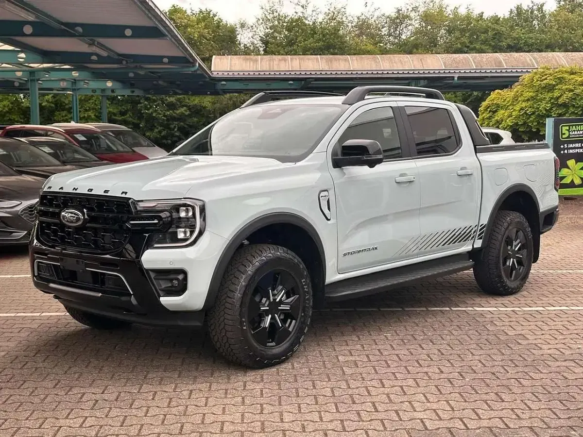 Neu Ford Ranger 281 PS (206 kW) 2026 Chill grey Pickup