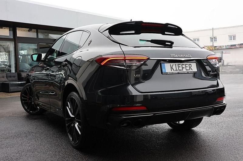 Gebraucht Maserati Levante 581 PS (427 kW) 2023 Schwarz SUV