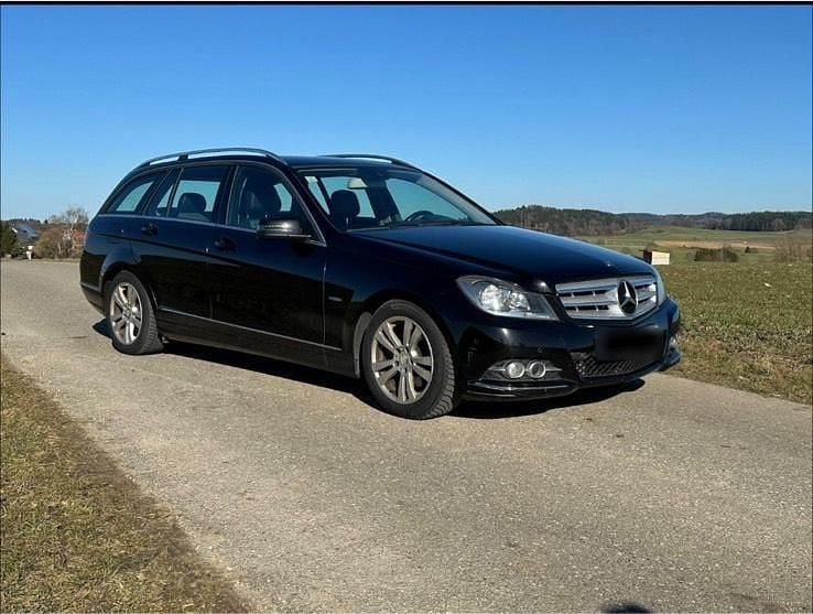 Gebraucht Mercedes C250 204 PS (150 kW) 2012 Schwarz Kombi