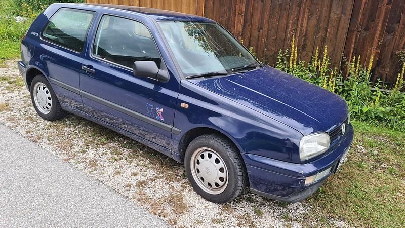 Blau Gebraucht 1996 VW Golf III Limousine | 2.250 € (Fairer Preis) - Bild 1/4