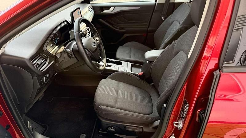 Gebraucht Ford Focus Active 150 PS (110 kW) 2020 Rubyrot Limousine