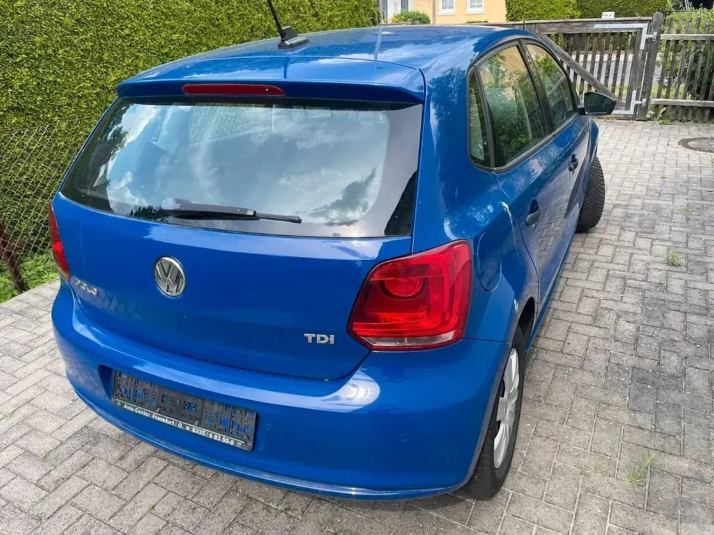 Gebraucht VW Polo 75 PS (55 kW) 2012 Blau Kleinwagen