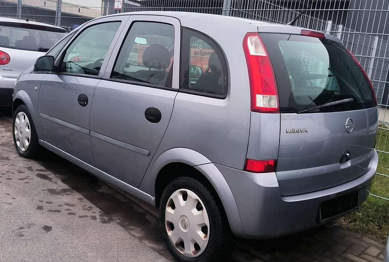 Gebraucht Opel Meriva Essentia 87 PS (63 kW) 2004 Van / Kleinbus