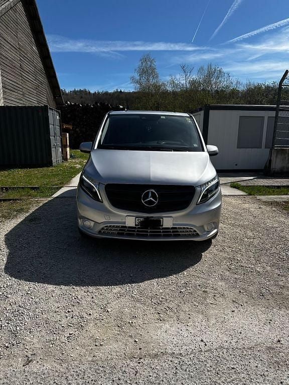 Second-hand Mercedes Vito 190 CP (139 kW) 2015 Argintiu Van