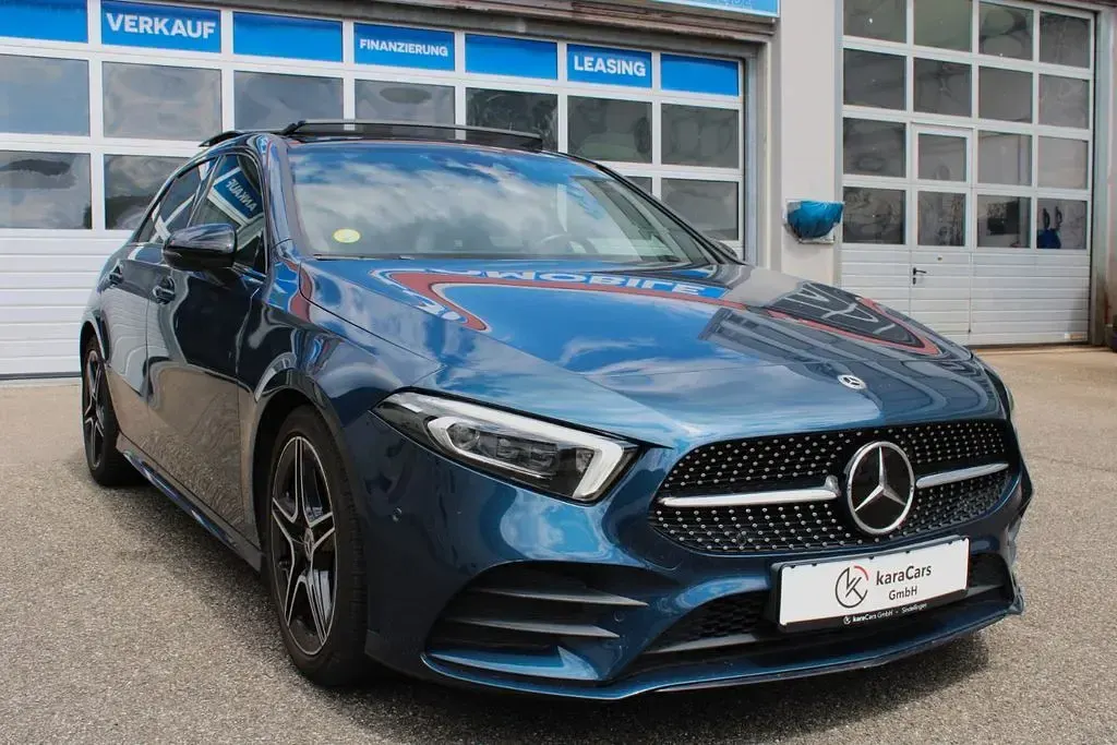 Gebraucht Mercedes A220 AMG line 190 PS (139 kW) 2022 Blau Limousine