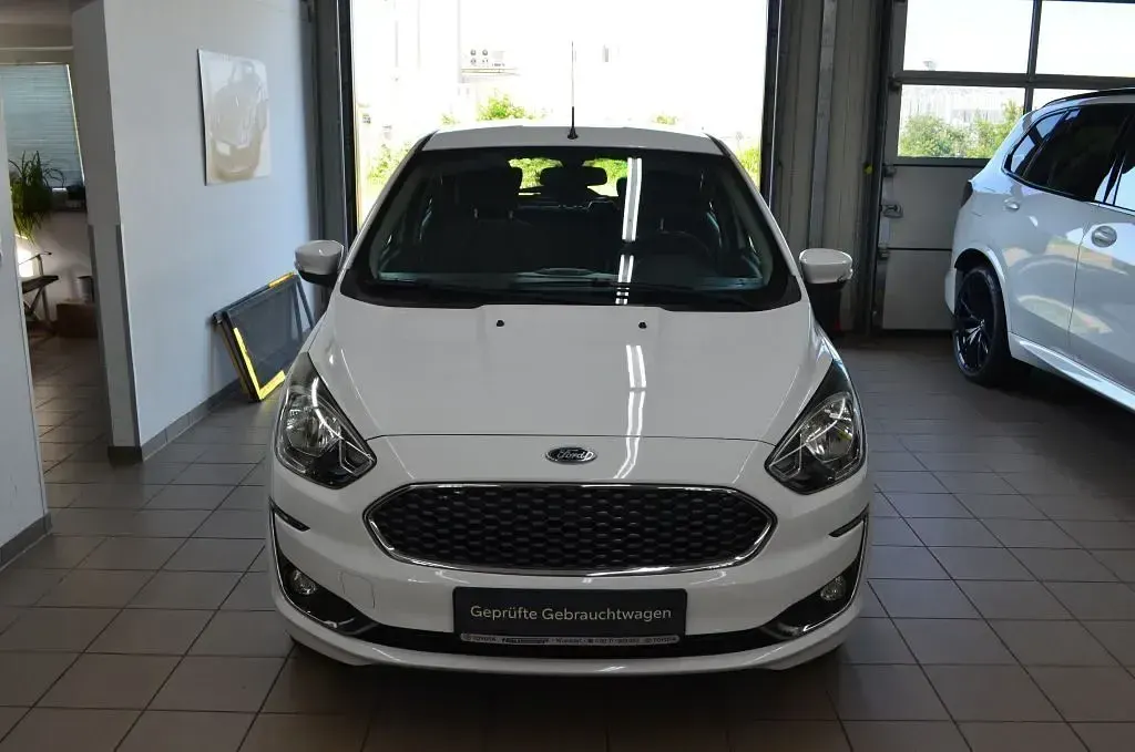Gebraucht Ford Ka Plus Trend 71 PS (52 kW) 2019 Weiß Kleinwagen