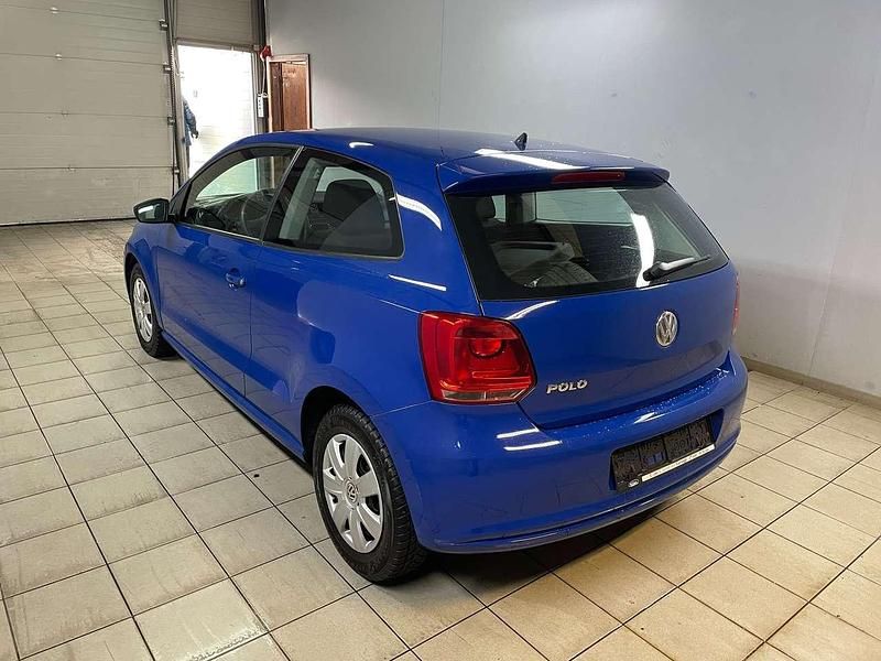 Gebraucht VW Polo Trendline 60 PS (44 kW) 2013 Meerblau Kleinwagen