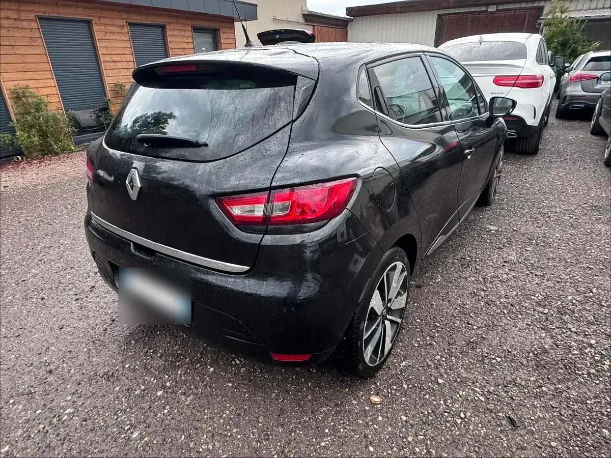 Gebraucht Renault Clio 100 PS (73 kW) 2014 Kleinwagen