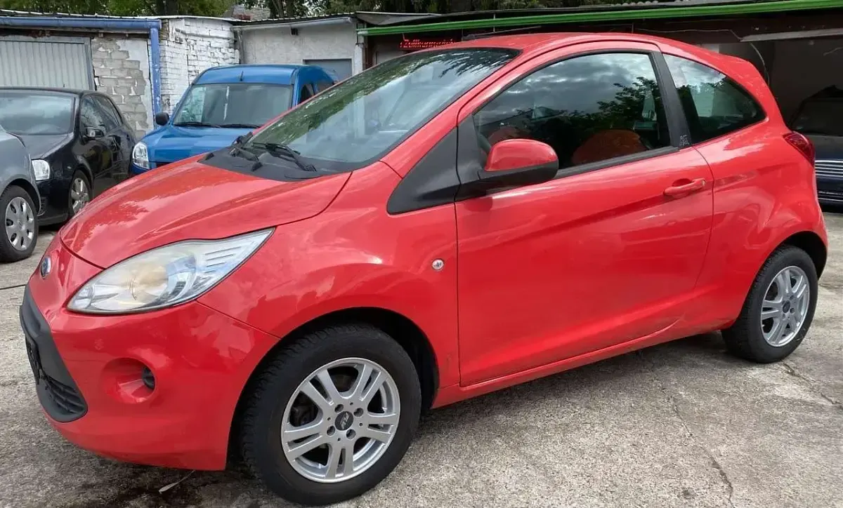 Gebraucht Ford Ka Trend 69 PS (50 kW) 2009 Bonbon rot Kleinwagen