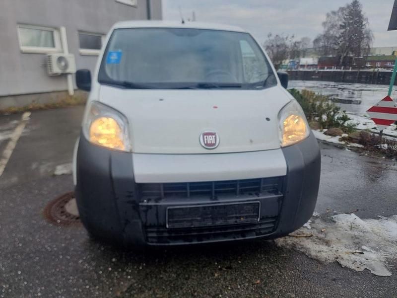 Gebraucht Fiat Fiorino 75 PS (55 kW) 2011 Weiß Van / Kleinbus