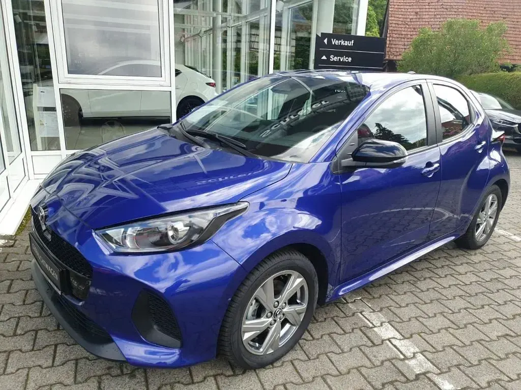 Usata Mazda 2 Exclusive 116 CV (85 kW) 2025 Blu Utilitaria