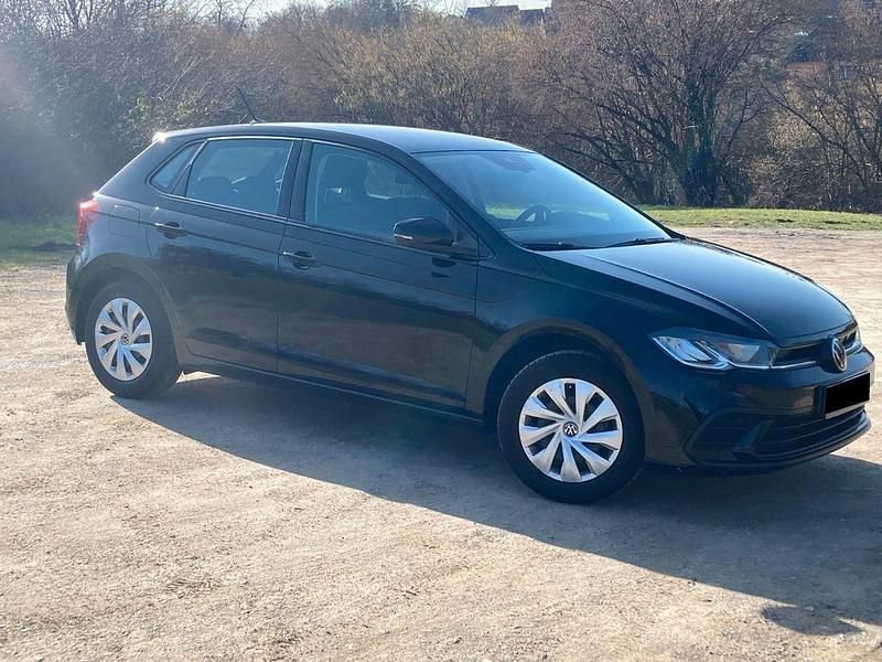 Gebraucht VW Polo Life 95 PS (69 kW) 2022 Schwarz Kleinwagen