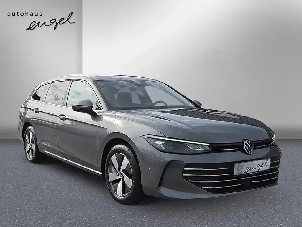 Gebraucht VW Passat Business 150 PS (110 kW) 2024 Grau Kombi