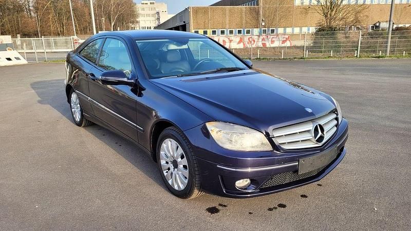Gebraucht Mercedes CLC180 143 PS (105 kW) 2009 Blau Kleinwagen