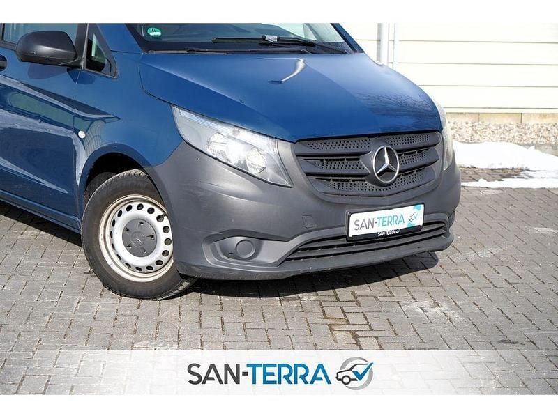 Gebraucht Mercedes Vito 114 PS (83 kW) 2015 Blau Van
