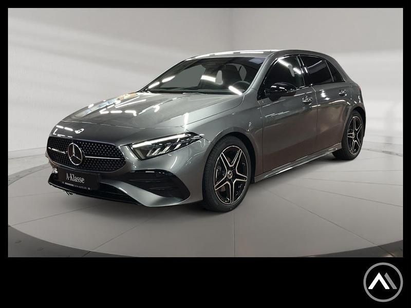 Grau Gebraucht 2024 Mercedes A180 AMG Limousine | 30.779 € (Fairer Preis) - Bild 1/4