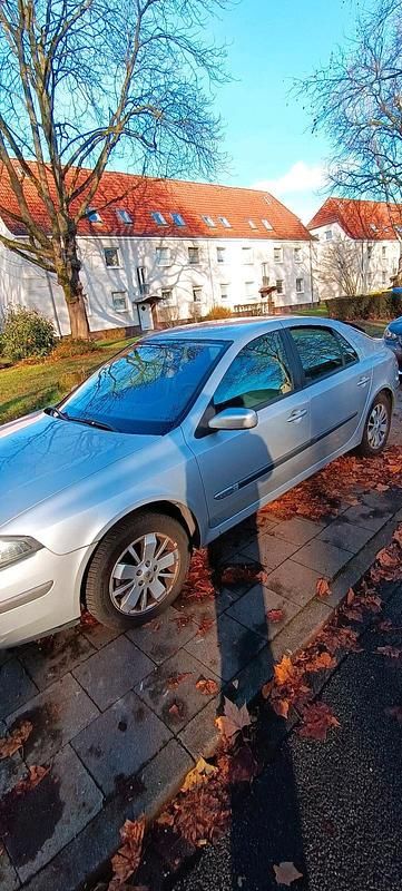 Gebraucht Renault Laguna III 135 PS (99 kW) 2007 Silber Limousine