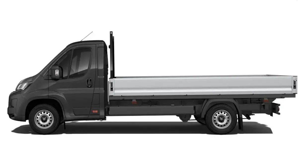 Neu Peugeot Boxer 179 PS (131 kW) 2026 Graphit grau metallic Van